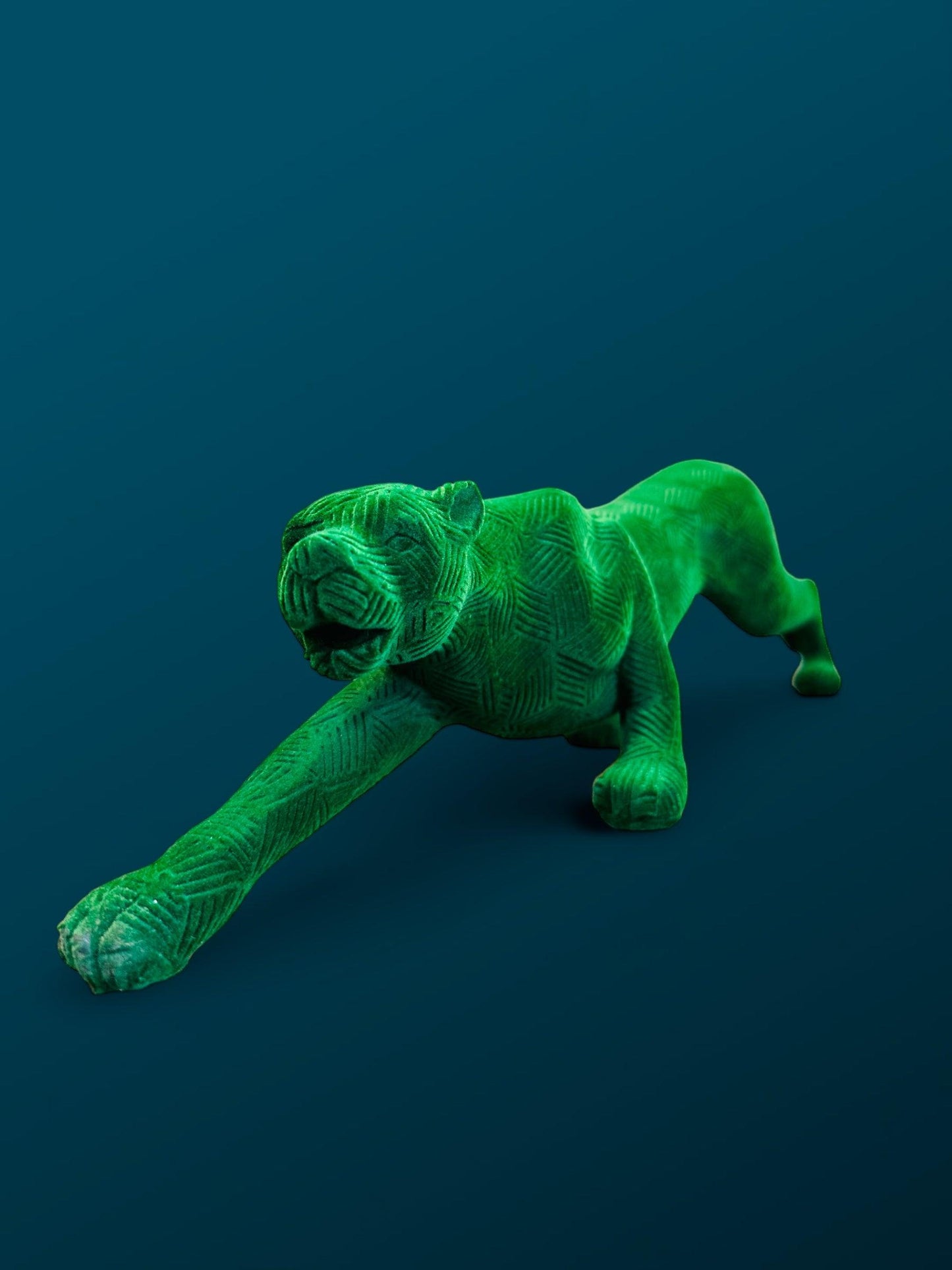 VELVET GREEN PANTHER - Mayra Decor & Interiors