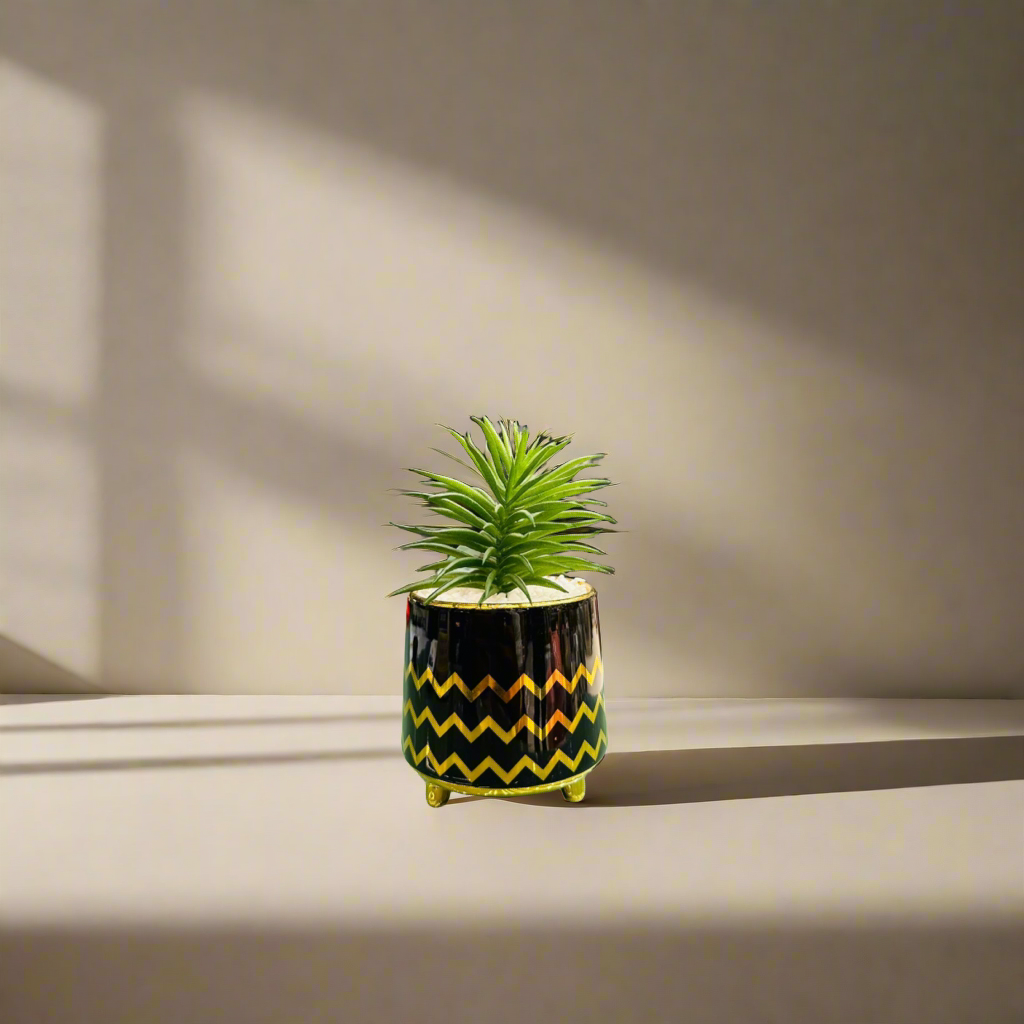 Line Pattern Small Planters