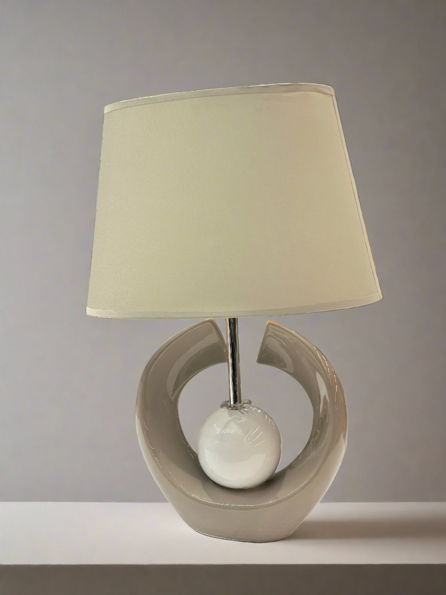 Chic Ceramic Table Lamp