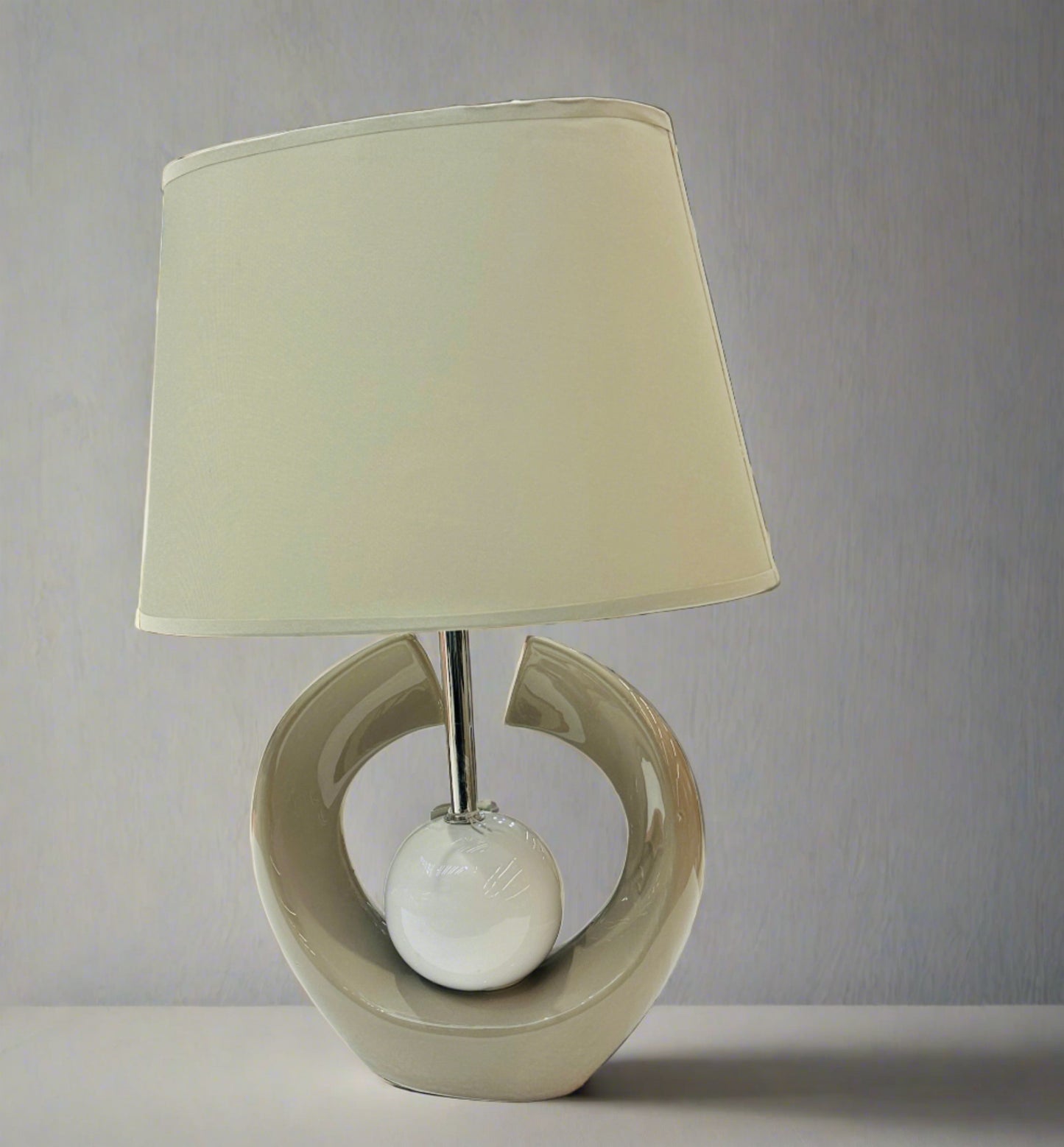 Chic Ceramic Table Lamp