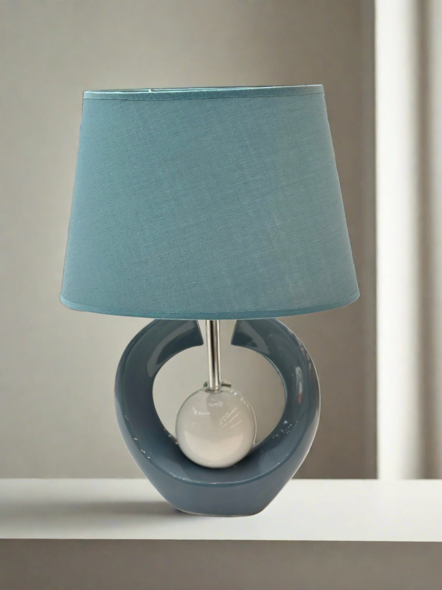 Chic Ceramic Table Lamp